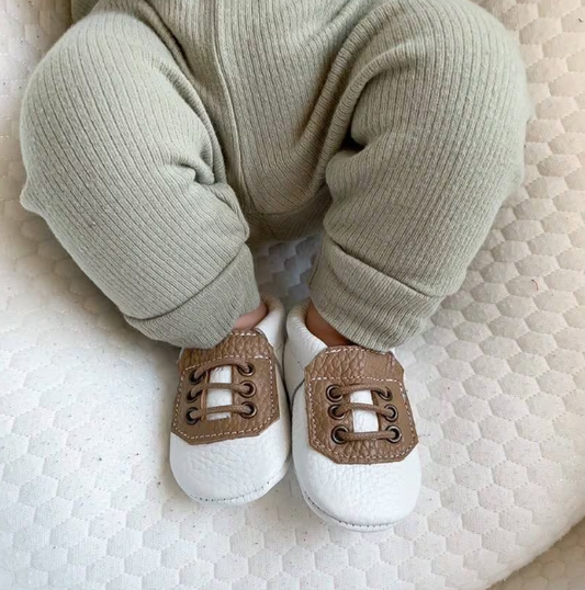 Golf style toddler shoes