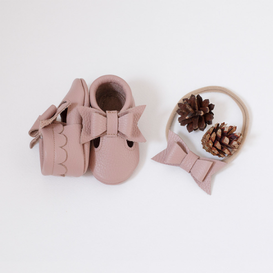 T-strap baby moccasins with bow + hairbow